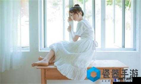 男生女生一起嗟嗟嗟很痛真人：情感纠葛引发疼痛