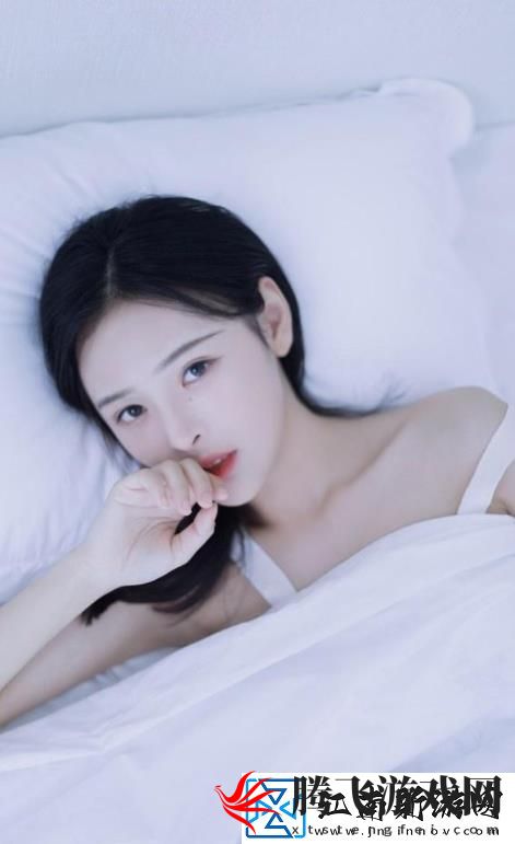 免费网站在线观看人数更新时间偏偏在凌晨：网友揭秘午夜神秘操作！